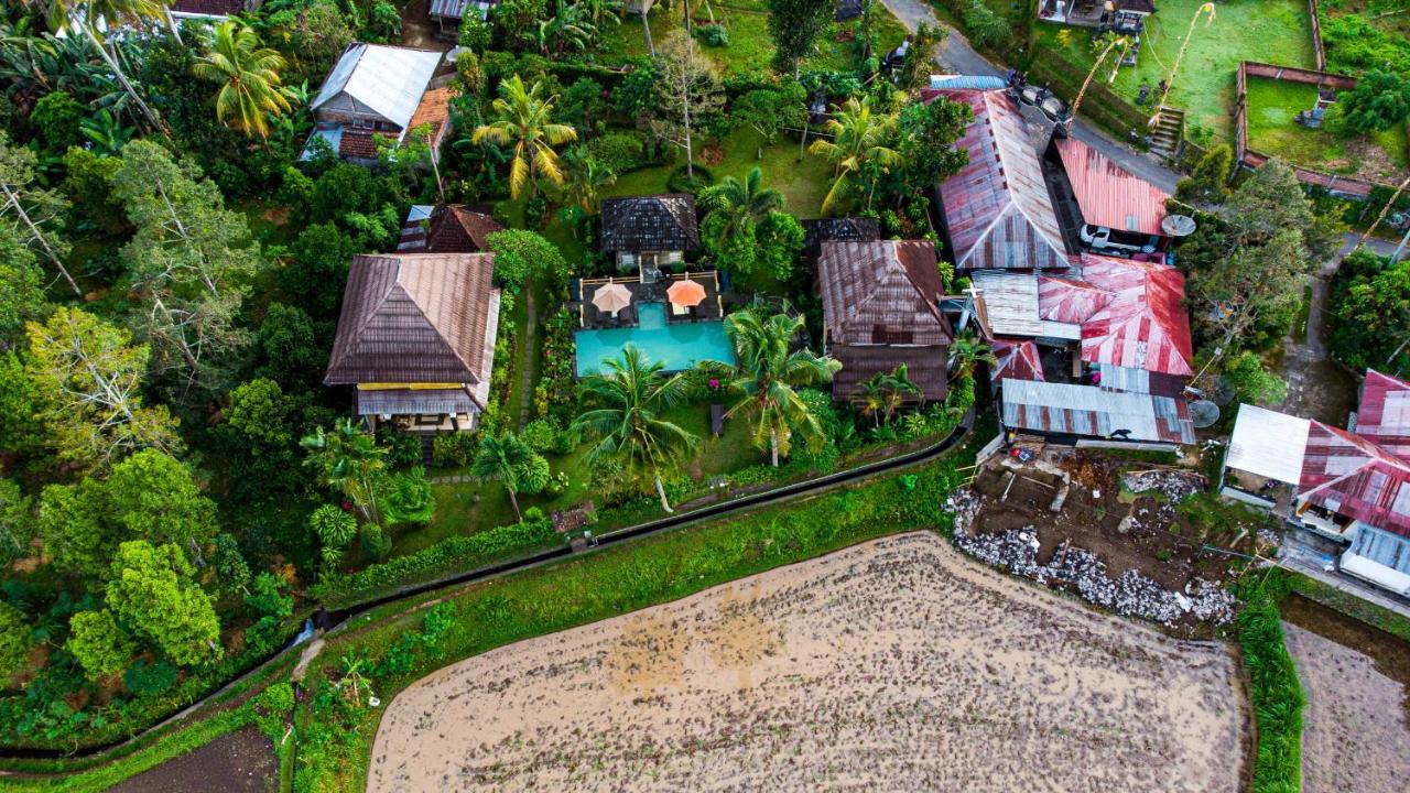 Villa Manuk Singaraja Buitenkant foto