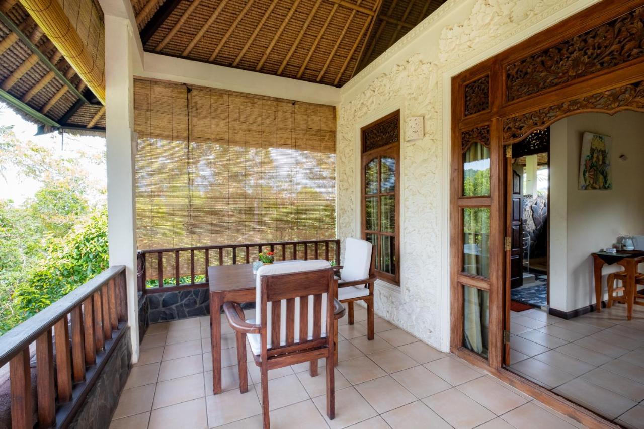 Villa Manuk Singaraja Buitenkant foto
