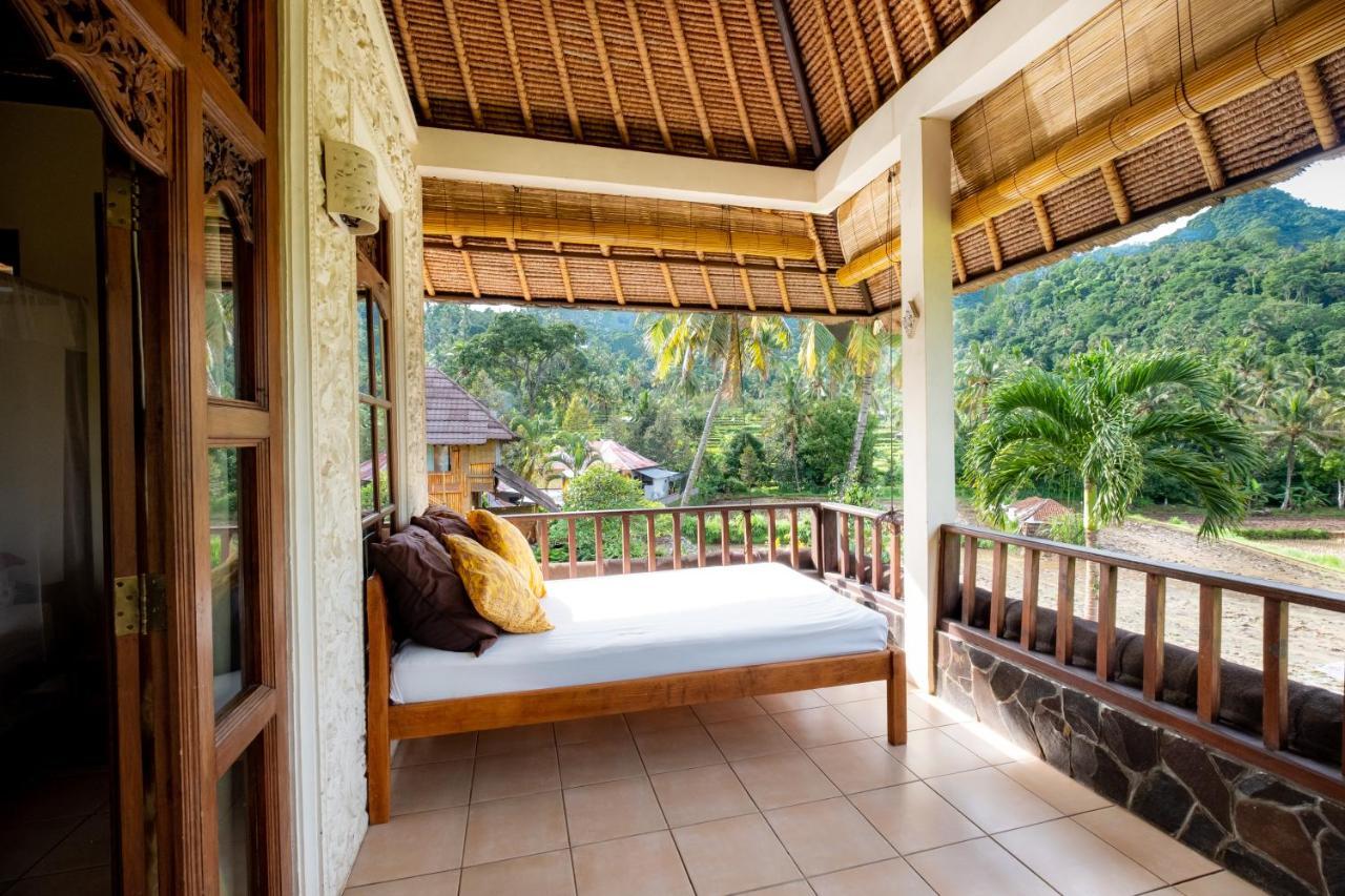 Villa Manuk Singaraja Buitenkant foto