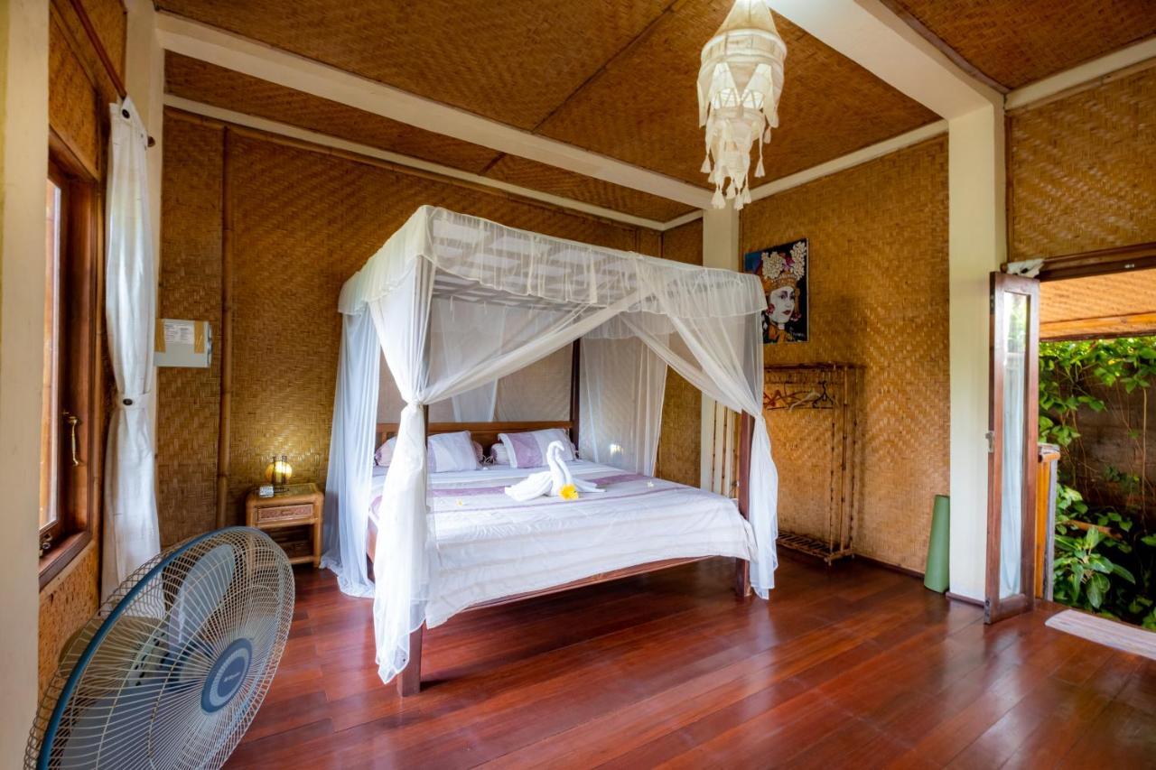 Villa Manuk Singaraja Buitenkant foto